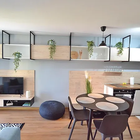Cr Apartment